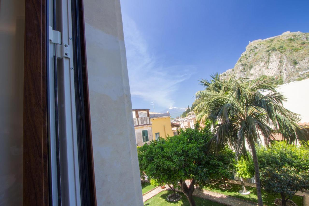 Villa Valverde Apartments E B&B Taormina Zewnętrze zdjęcie