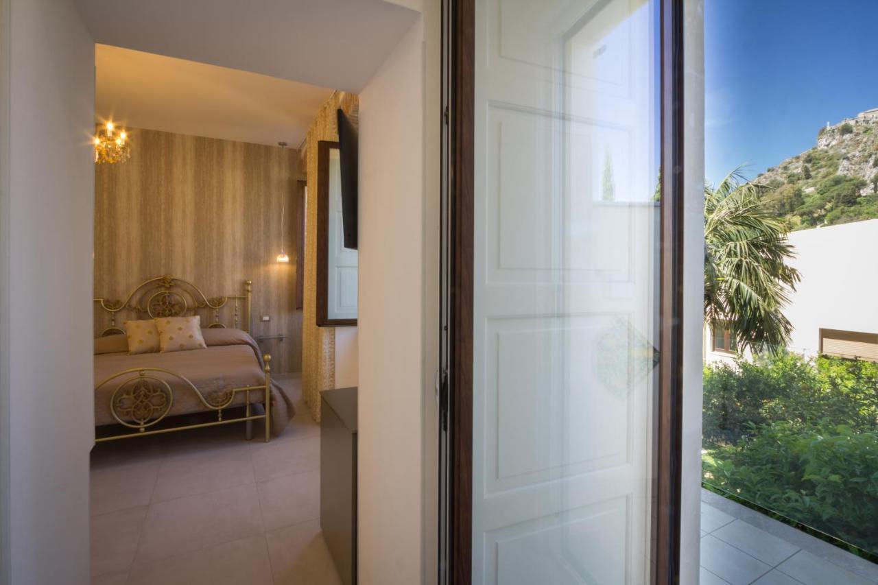 Villa Valverde Apartments E B&B Taormina Zewnętrze zdjęcie